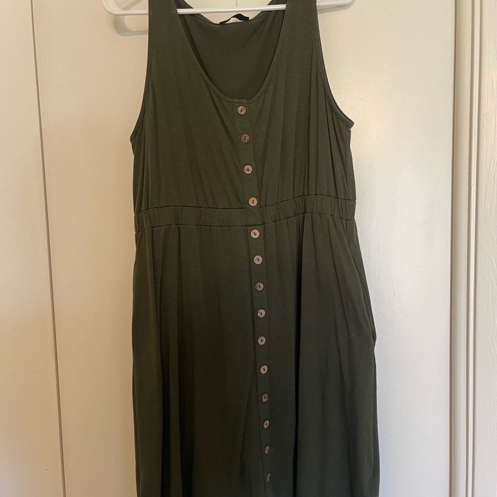 Olive Sleeveless Button-Front Midi Dress